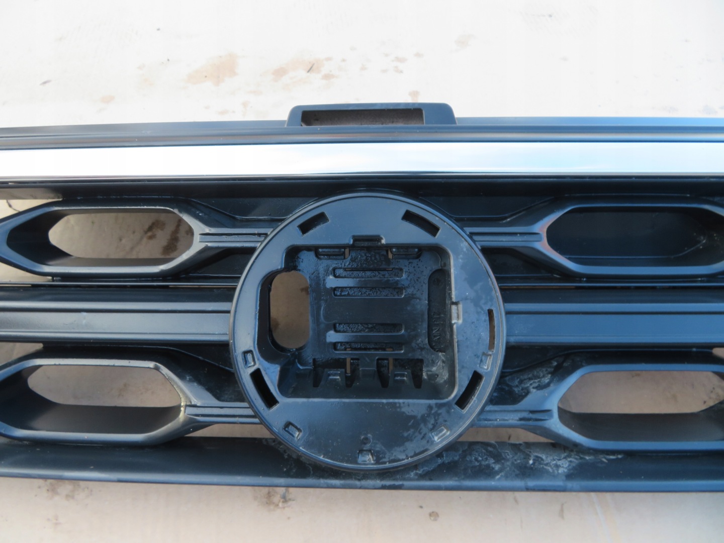 VW T-Roc A1 Kühlergrill FRONTGRILL Kühlergitter 2GA853651L - Thumbnail 9