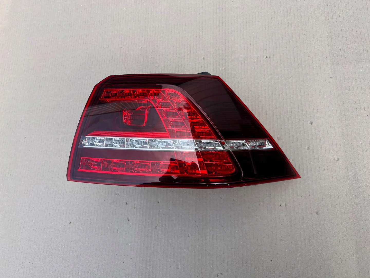 VW Golf VII Rückleuchte 5G0945208 Rearlamp - Thumbnail 1