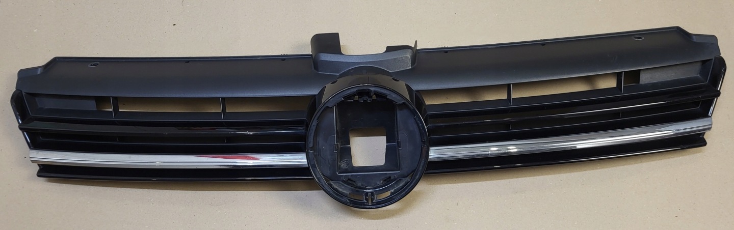 VW Golf V Kühlergrill FRONTGRILL Kühlergitter 5G0853651CB - Thumbnail 1