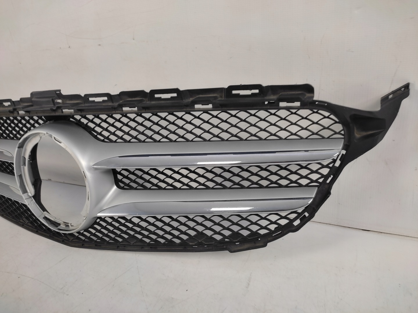 Mercedes-Benz C-Klasse W205 Kühlergrill FRONTGRILL Kühlergitter A2058803783 - Thumbnail 6