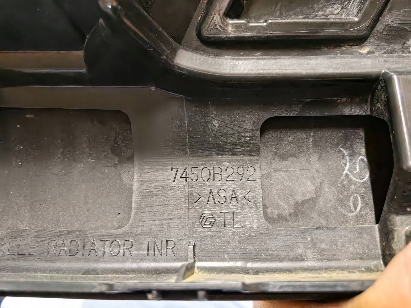 Mitsubishi L200 K60T Kühlergrill FRONTGRILL Kühlergitter 7450B292 - Thumbnail 10