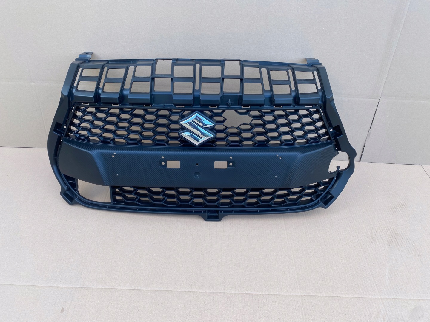 Suzuki Swift I AA Kühlergrill FRONTGRILL Kühlergitter 7174168R20 - Thumbnail 1