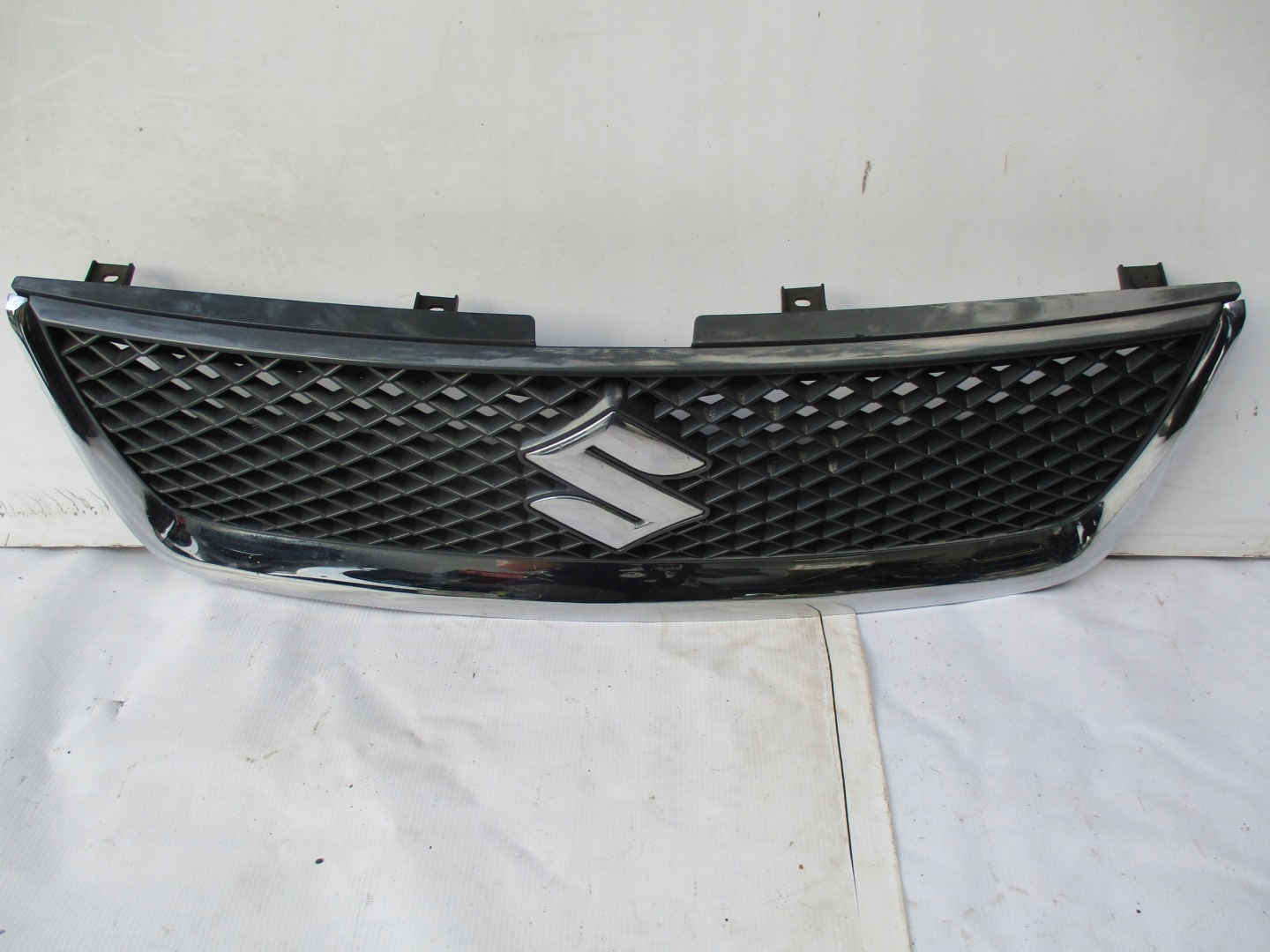 Suzuki Vitara I ET Kühlergrill FRONTGRILL Kühlergitter 7174365J0 - Thumbnail 1