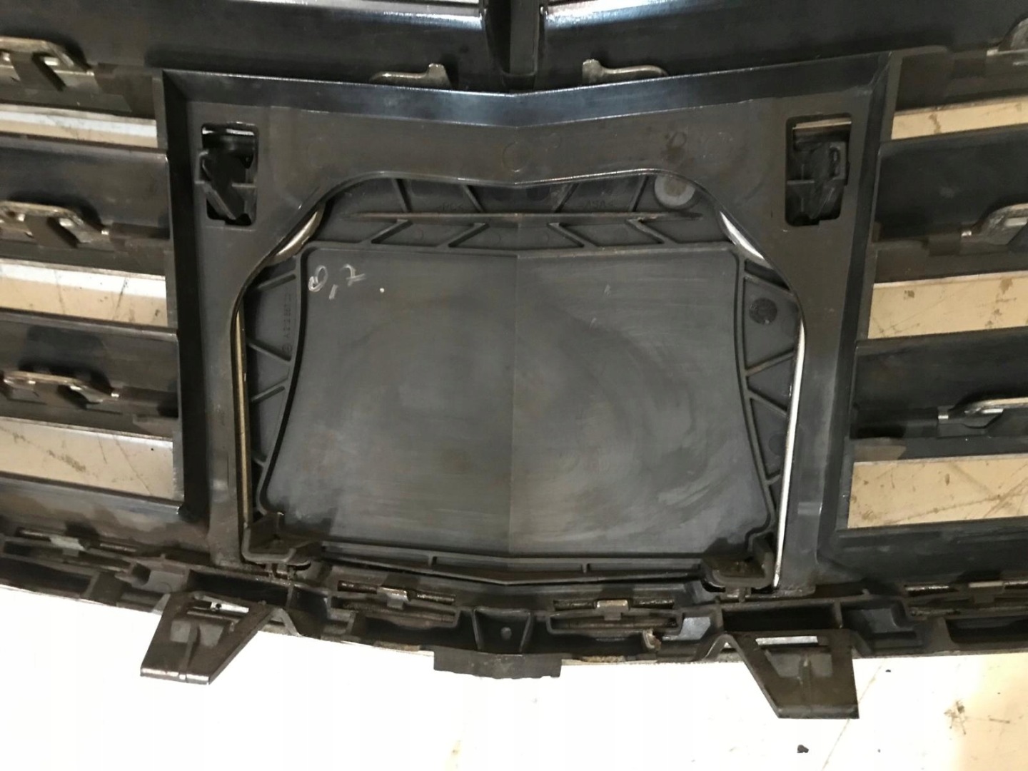 Mercedes-Benz E-Klasse W212 Kühlergrill FRONTGRILL Kühlergitter A2128870011 - Thumbnail 9