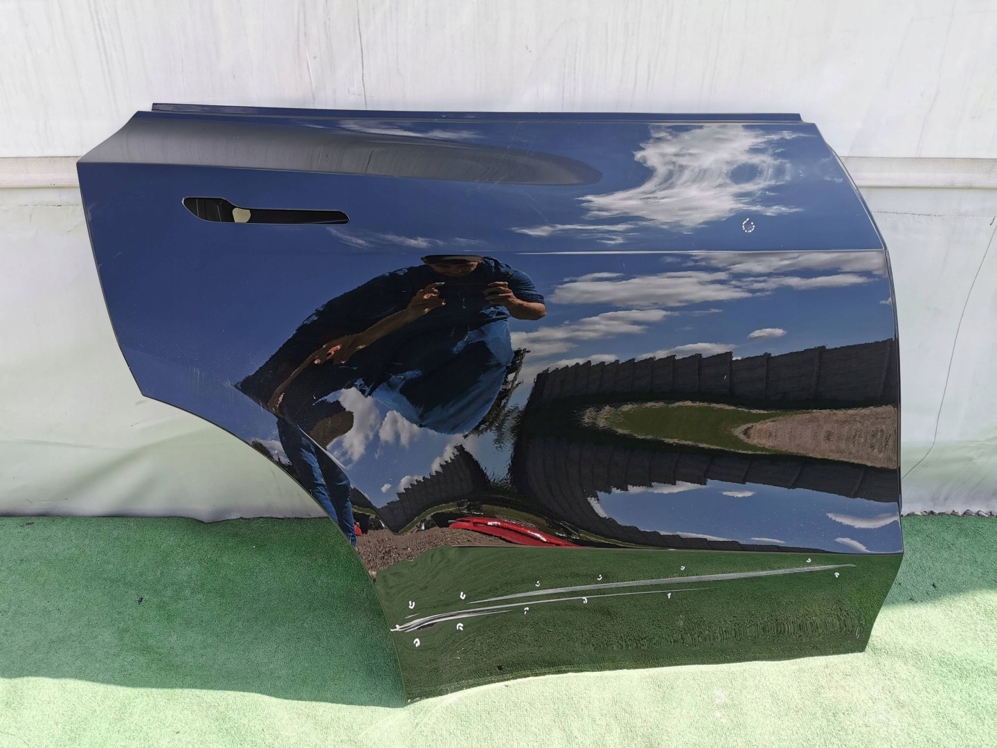 Tesla Model Y 005 Tür Hinten Rechts Door Porta Porte - Thumbnail 1