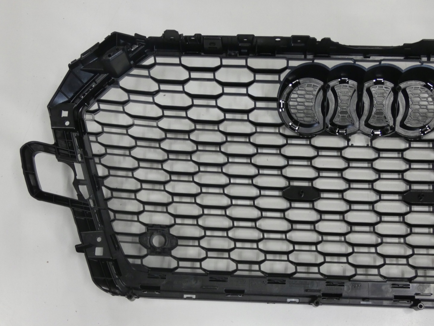 Audi 8W0 Kühlergrill FRONTGRILL Kühlergitter 8W0853653AT - Thumbnail 5