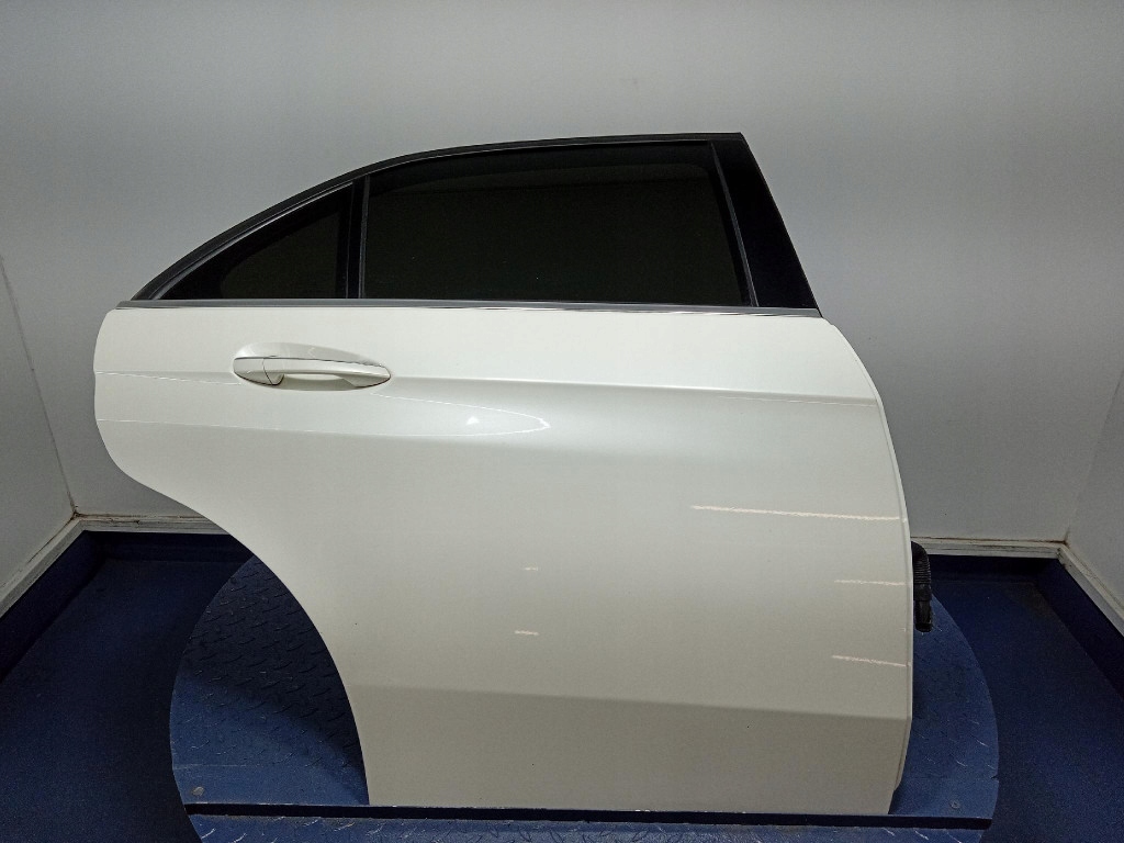 Mercedes-Benz E-Klasse W212 Tür Hinten Rechts Limousine Door - Thumbnail 1