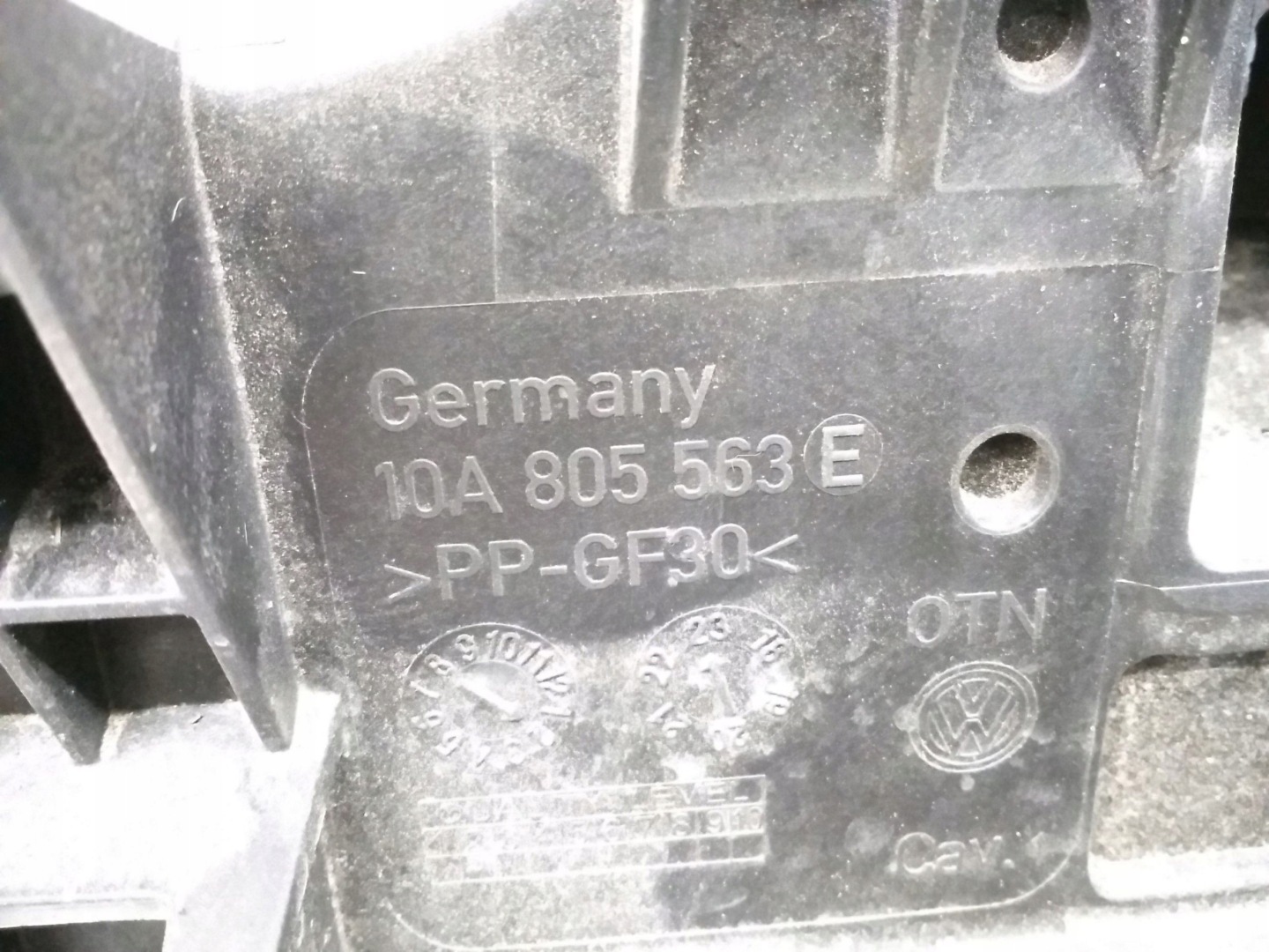 VW ID.3 E1 Kühlergrill FRONTGRILL Kühlergitter 10A805563 - Thumbnail 10