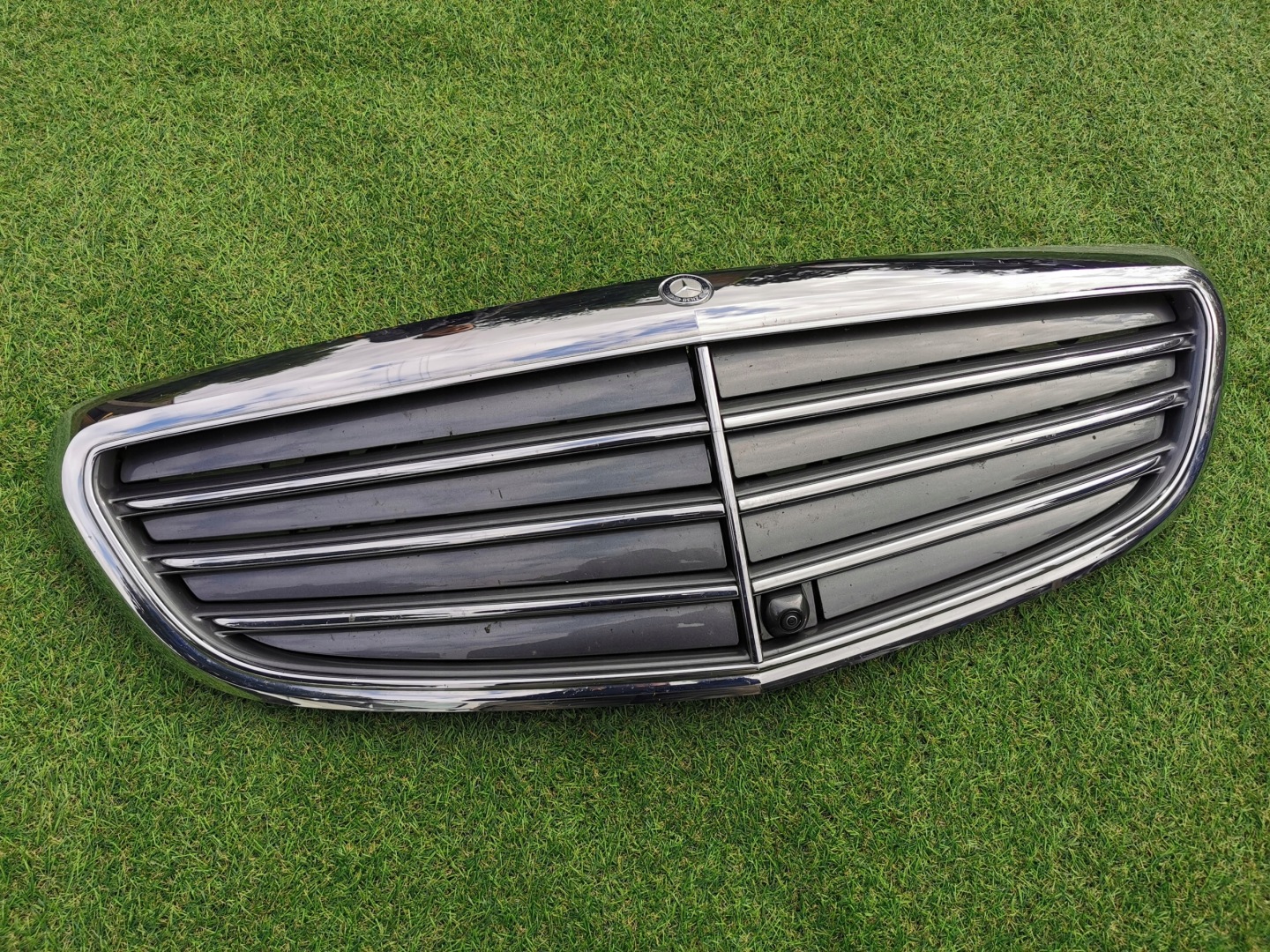 Mercedes-Benz C-Klasse W205 Kühlergrill FRONTGRILL Kühlergitter A2058806603 - Thumbnail 1