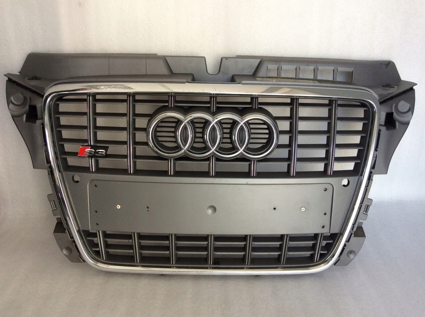 Audi A3 8P Kühlergrill FRONTGRILL Kühlergitter 8P0853651Q - Thumbnail 1