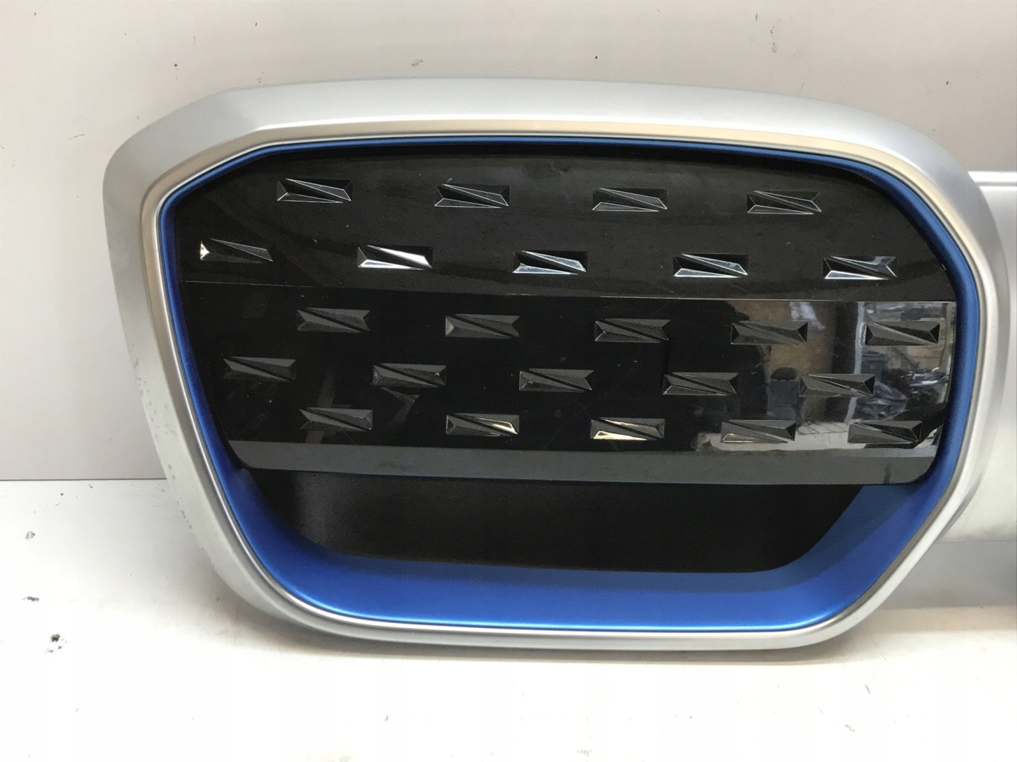 BMW iX3 G08 Kühlergrill FRONTGRILL Kühlergitter 5A34E63 - Thumbnail 7
