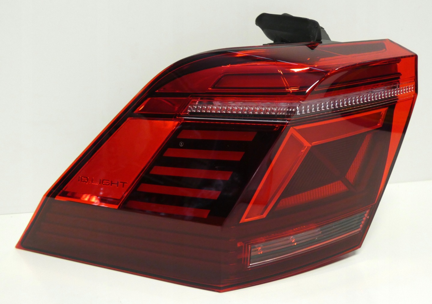 VW Tiguan Rückleuchte 5NA945207 Rearlamp - Thumbnail 1