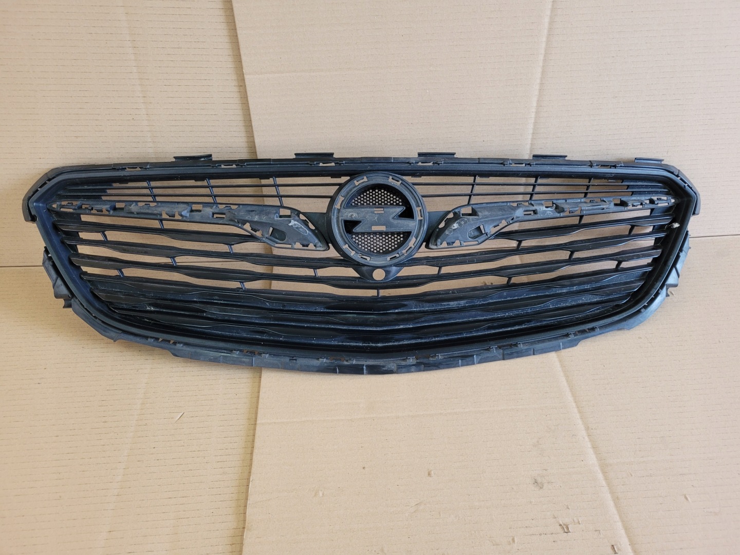 Opel Insignia Kühlergrill FRONTGRILL Kühlergitter 90910002 - Thumbnail 1