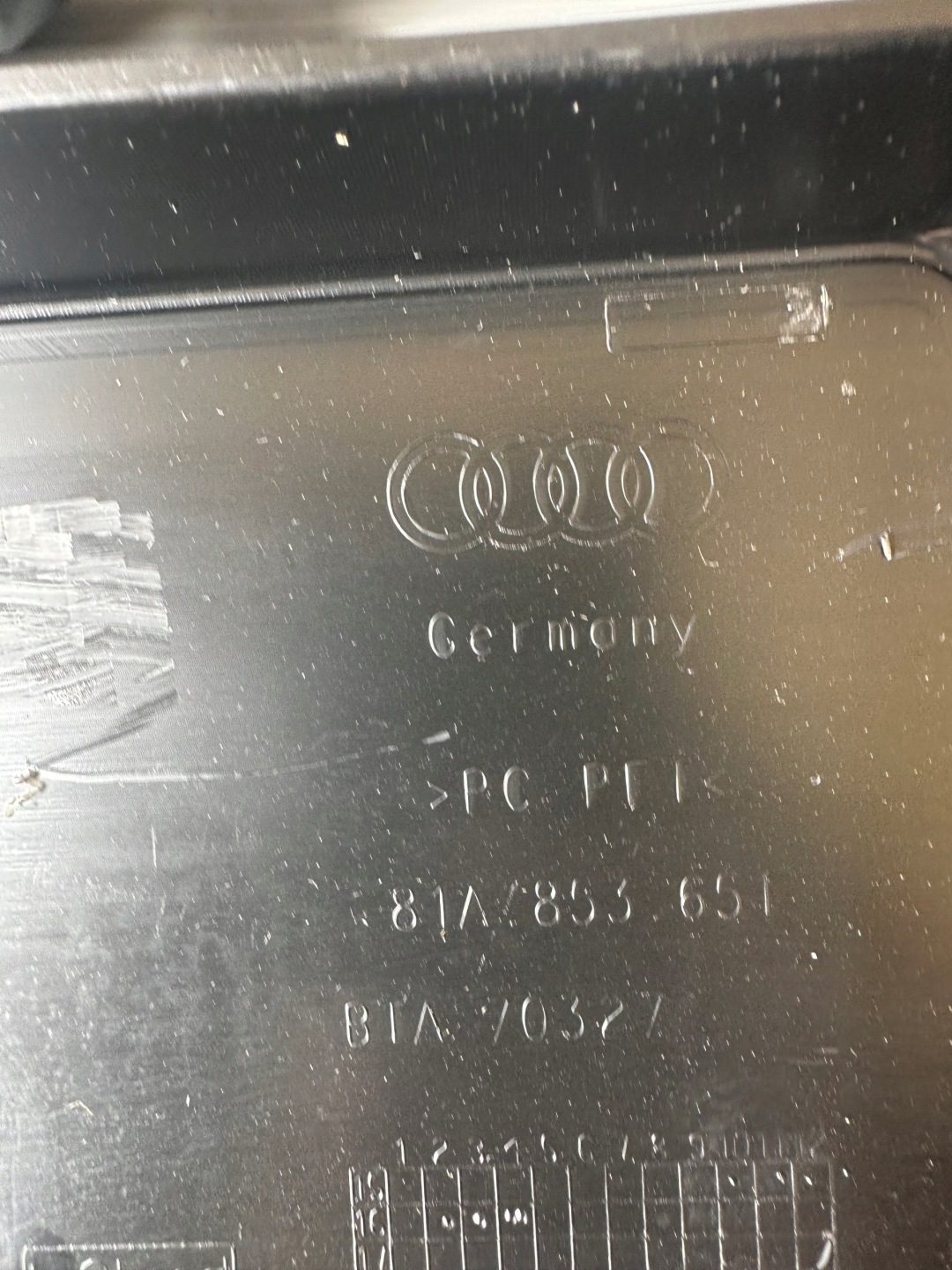 Audi Q2 Kühlergrill FRONTGRILL Kühlergitter 81A853651H - Thumbnail 3