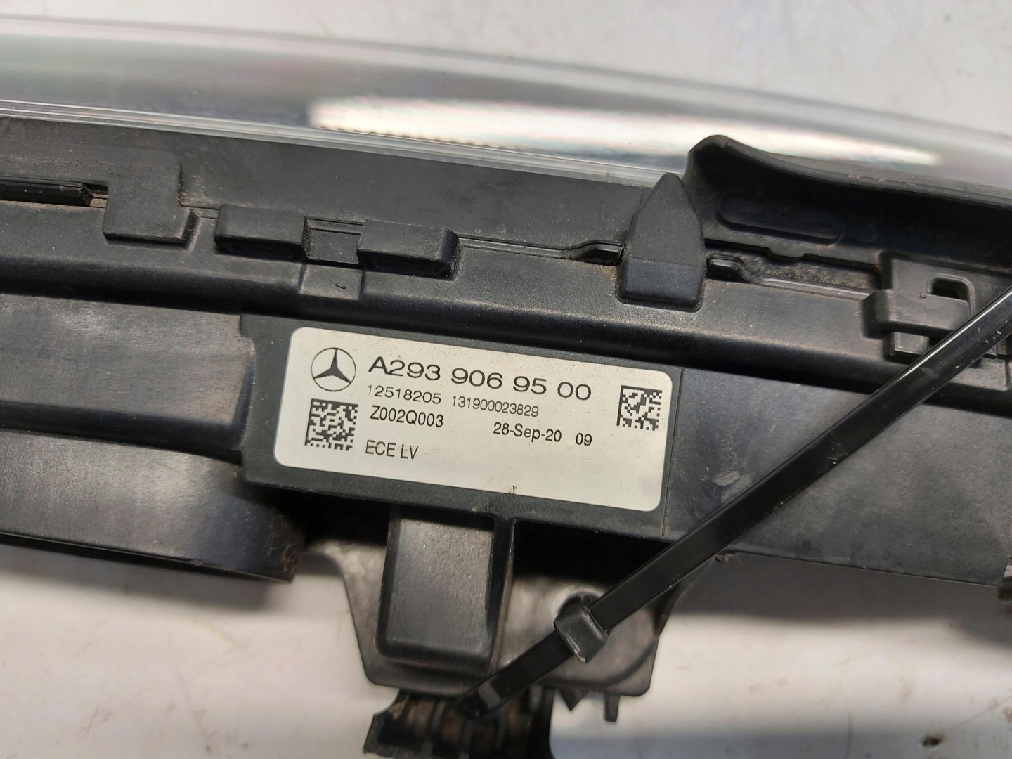 Frontscheinwerfer Mercedes-Benz EQC N293 A2939069500 LED Links Headlight - Thumbnail 6