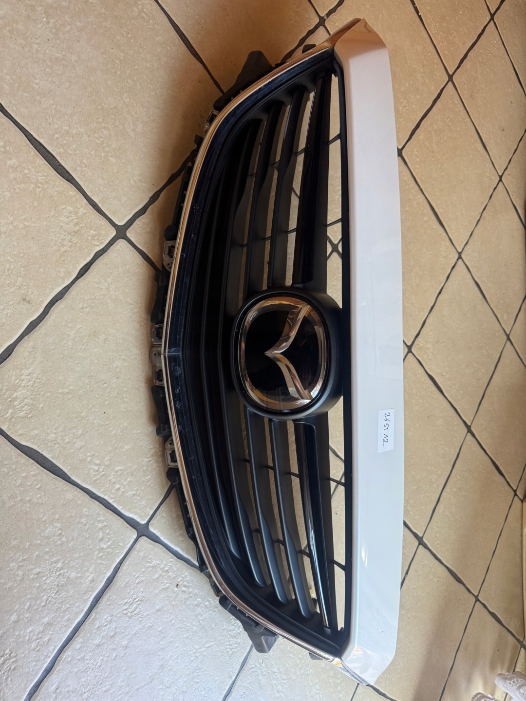 Mazda 6 GJ Kühlergrill FRONTGRILL Kühlergitter - Thumbnail 1