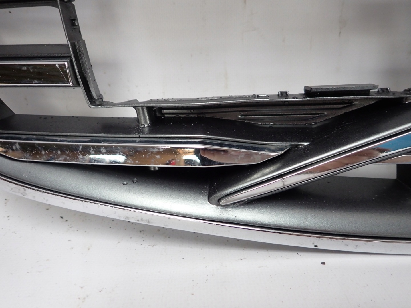 Volvo S70/V70/XC70 V70 Kühlergrill FRONTGRILL Kühlergitter 31383596MI - Thumbnail 3