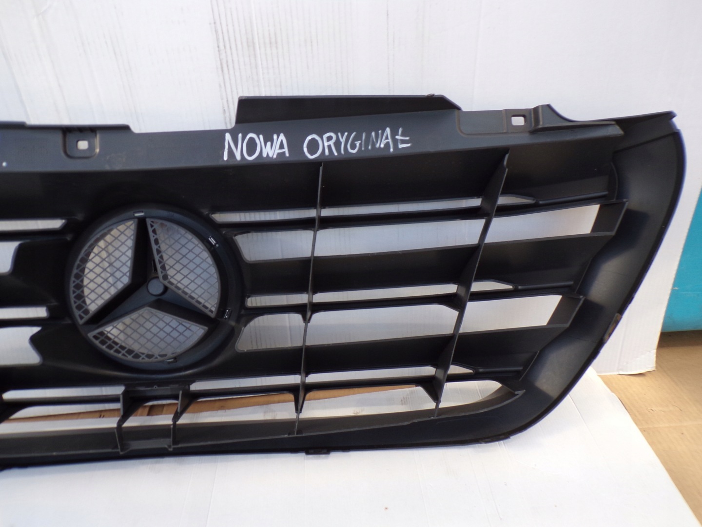 Mercedes-Benz Sprinter W910 Kühlergrill FRONTGRILL Kühlergitter A9108852600 - Thumbnail 9