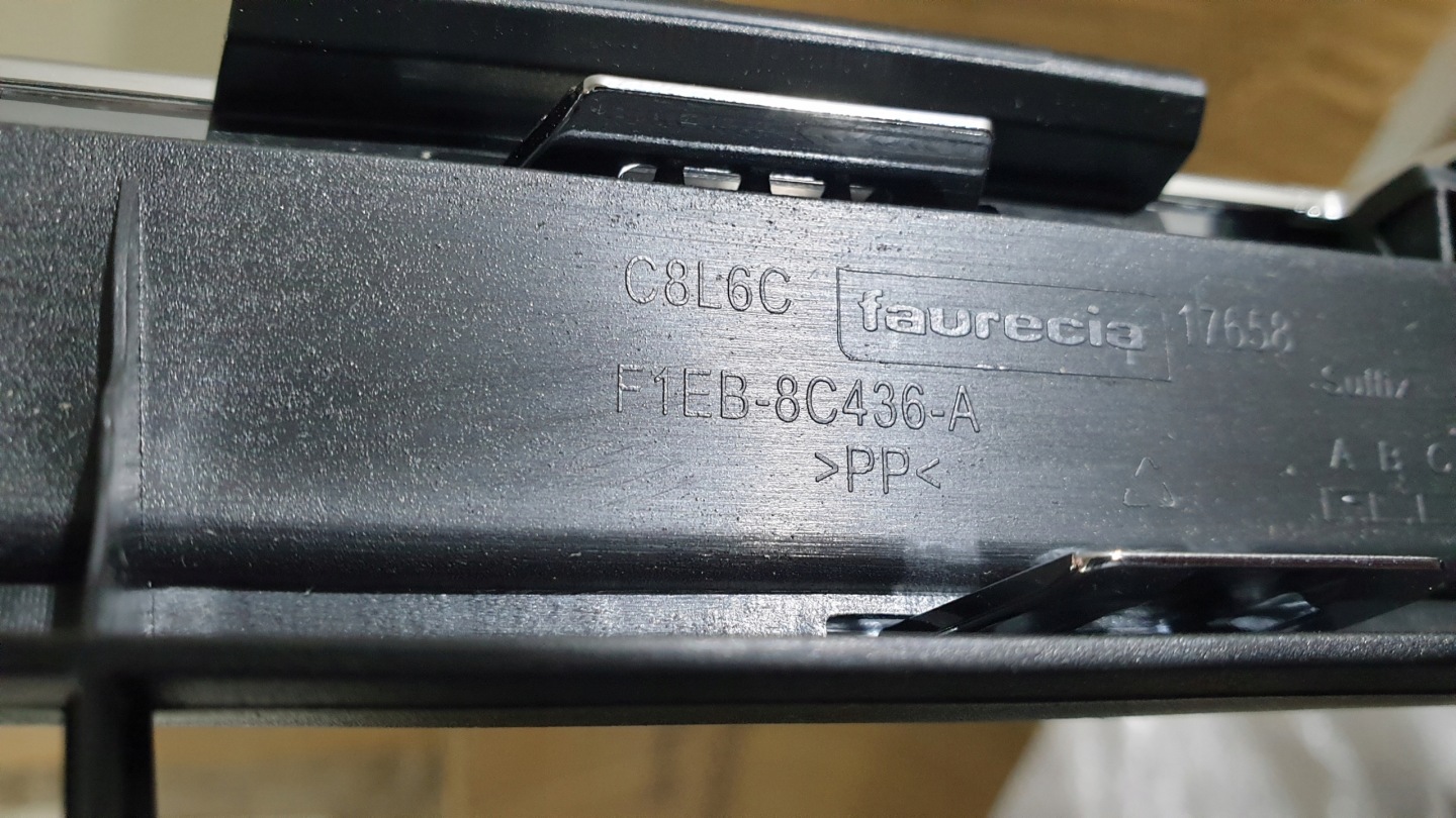 Ford Focus III Mk3 Kühlergrill FRONTGRILL Kühlergitter - Thumbnail 11