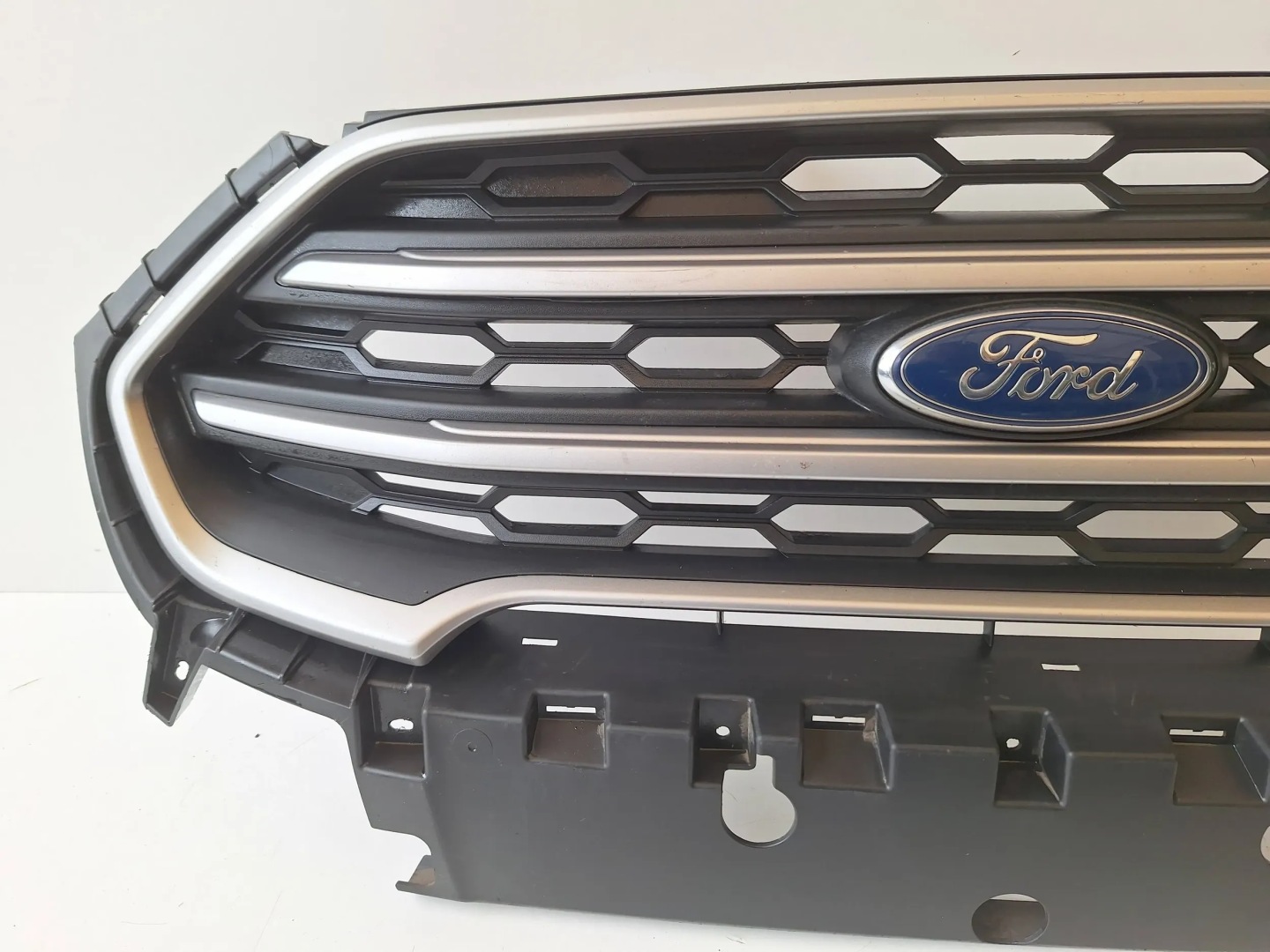 Ford EcoSport Kühlergrill FRONTGRILL Kühlergitter GN1517B968E - Thumbnail 5
