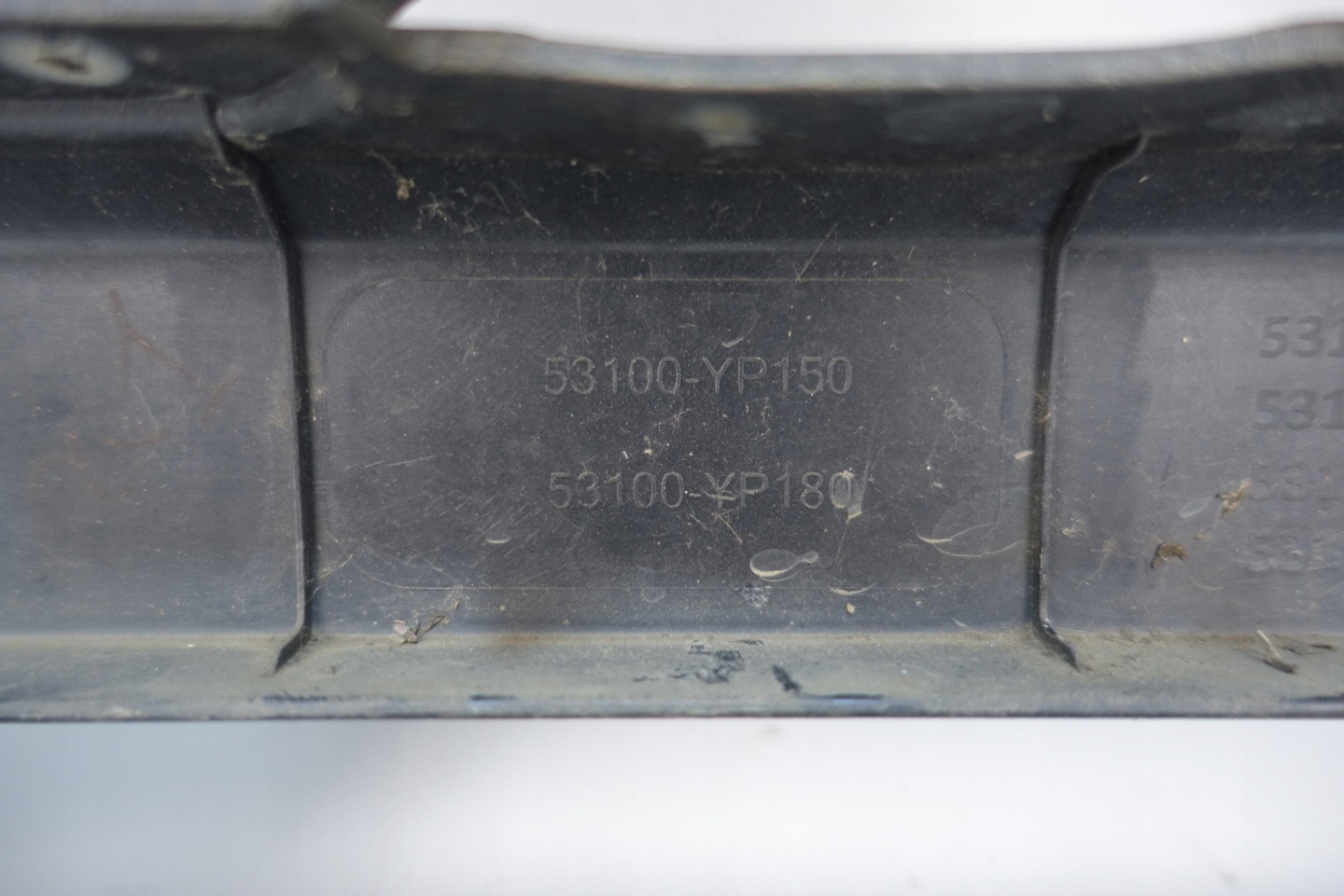 Toyota Hilux AN1P Kühlergrill FRONTGRILL Kühlergitter 53100YP070 - Thumbnail 8