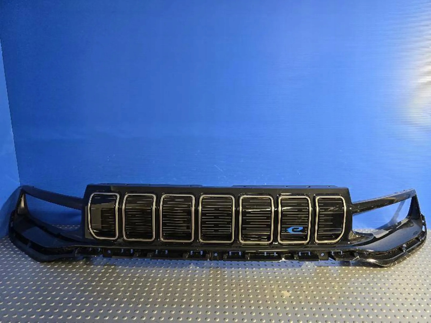 Jeep Avenger FH1 Kühlergrill FRONTGRILL Kühlergitter - Thumbnail 1
