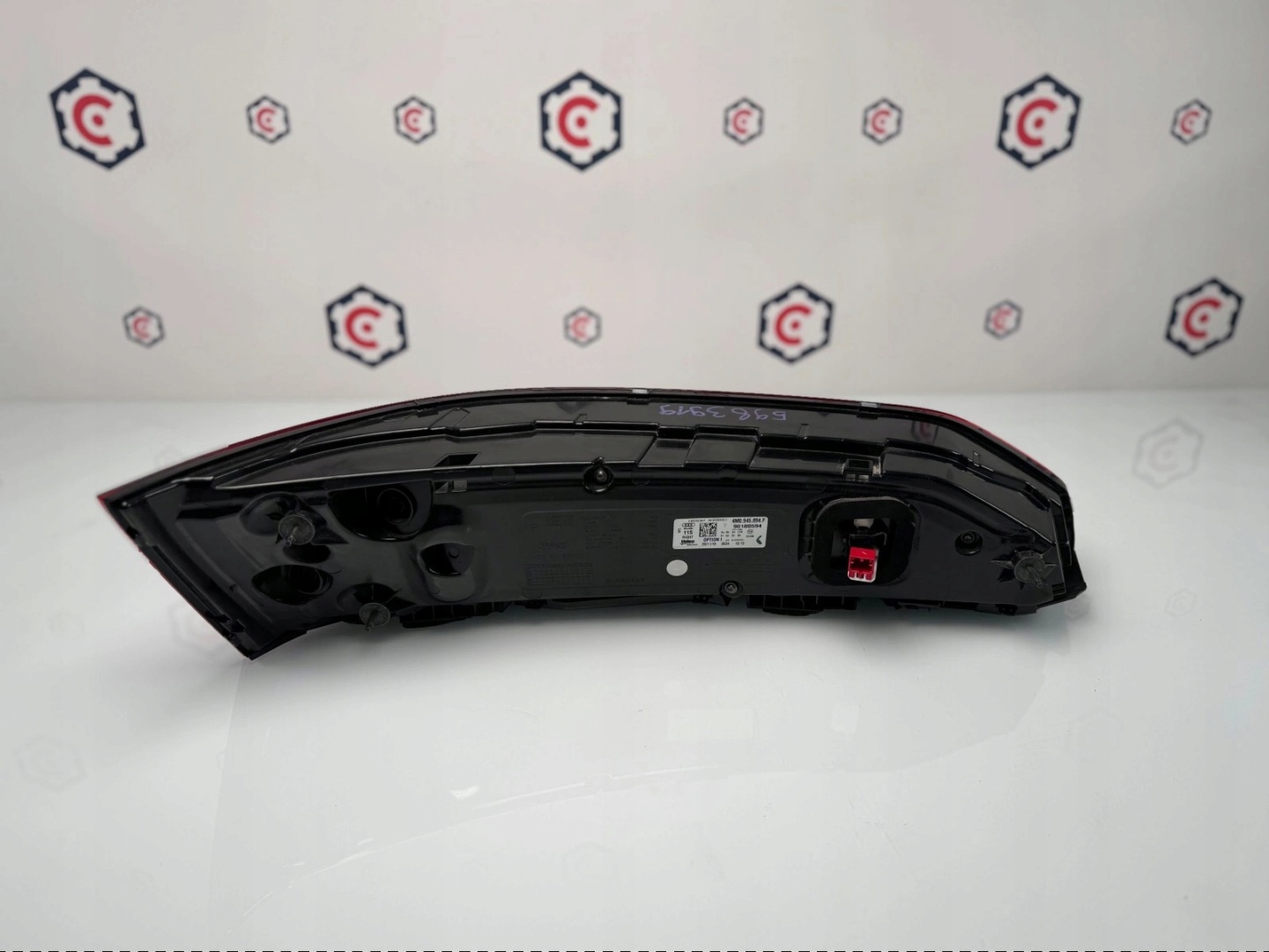Audi Q7 Rückleuchte 4M0945094F Rearlamp - Thumbnail 3