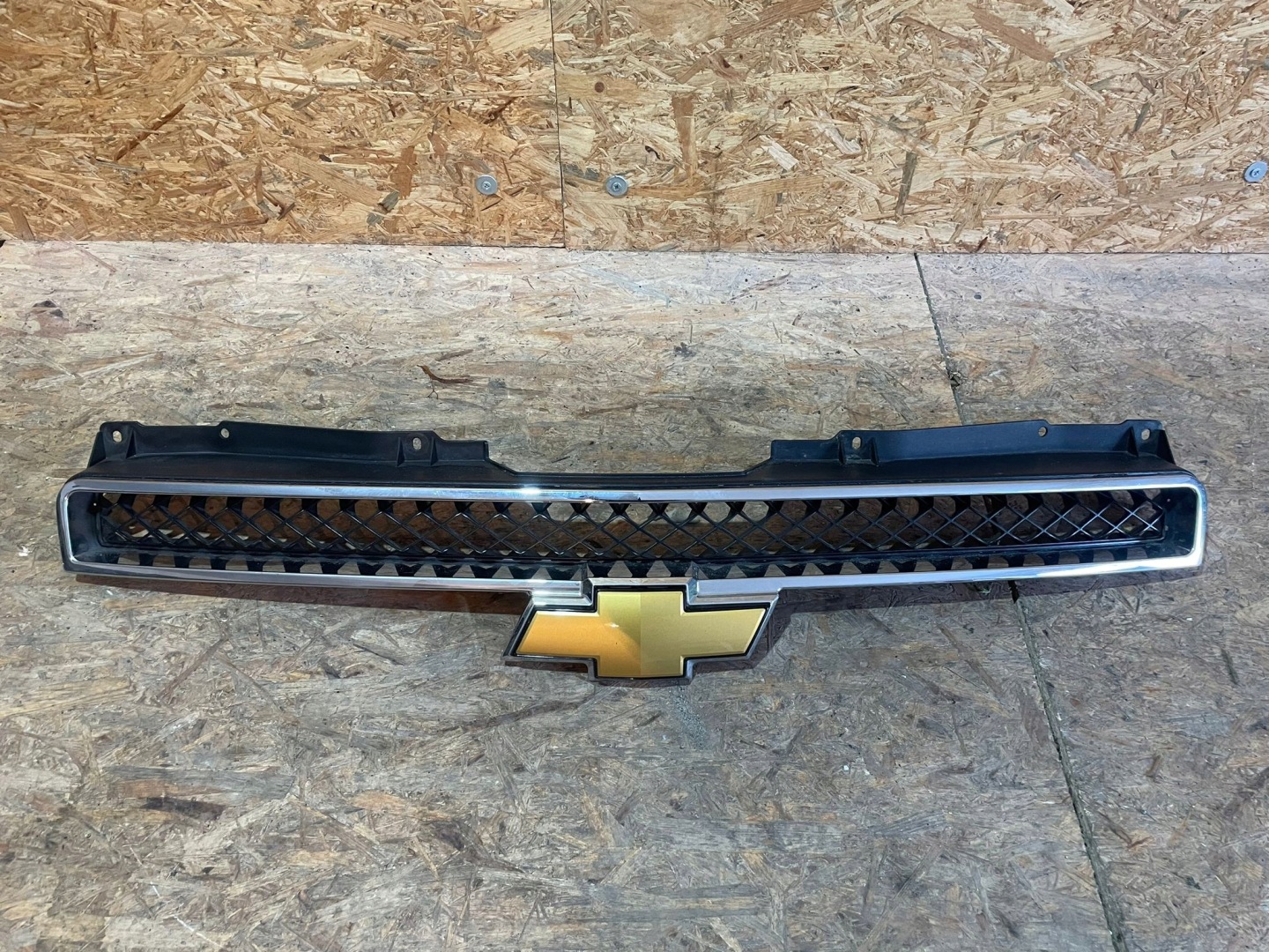 Chevrolet Suburban Kühlergrill FRONTGRILL Kühlergitter - Thumbnail 1