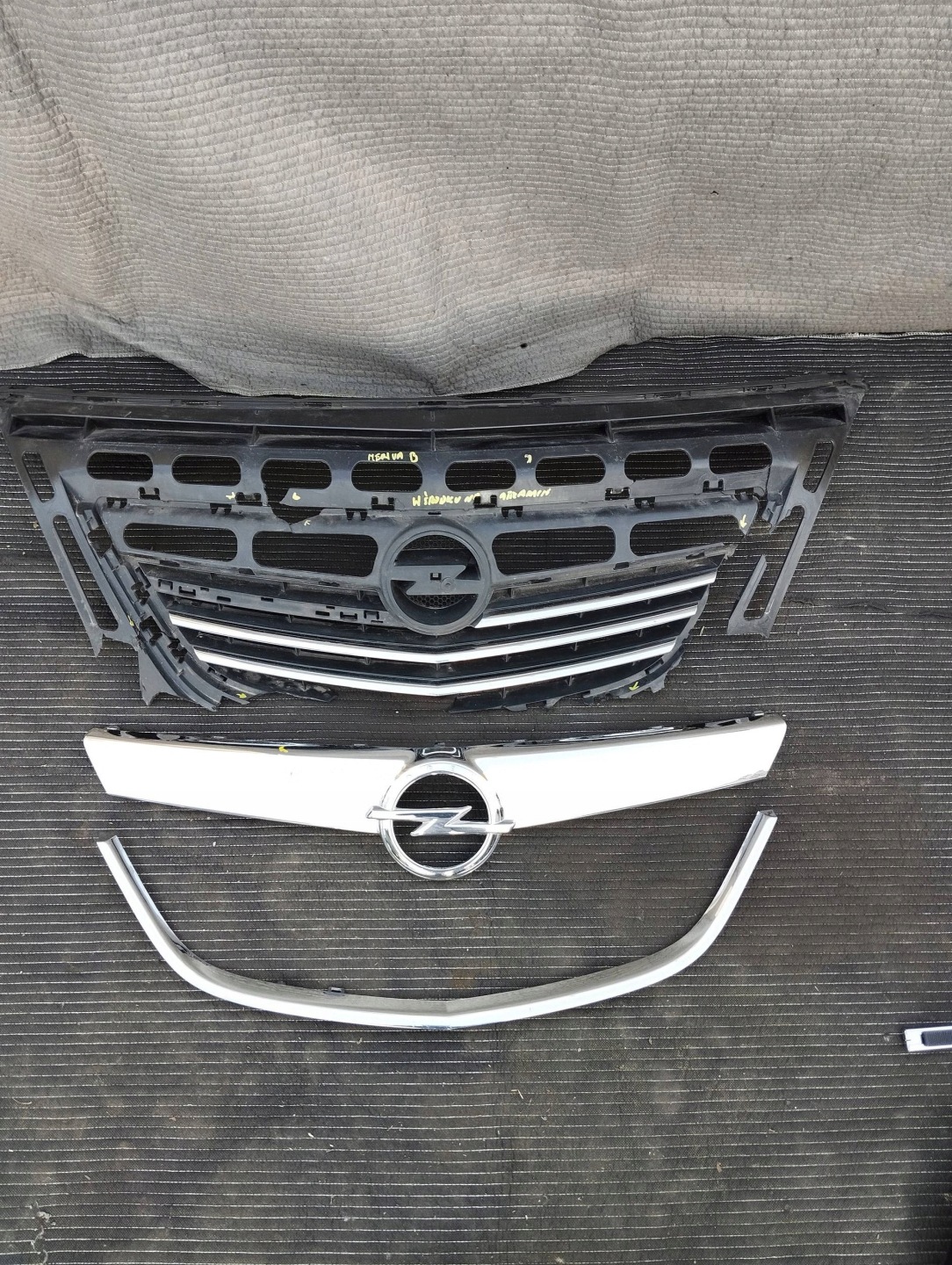 Opel Meriva S10 Kühlergrill FRONTGRILL Kühlergitter 13267726 - Thumbnail 2