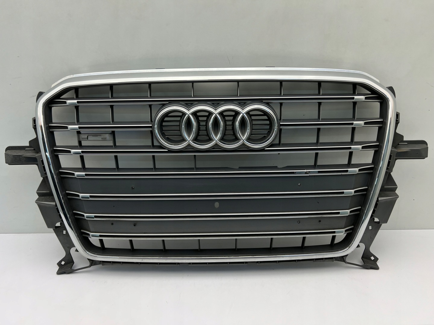 Audi Q5 Kühlergrill FRONTGRILL Kühlergitter 8R0853651AD - Thumbnail 1