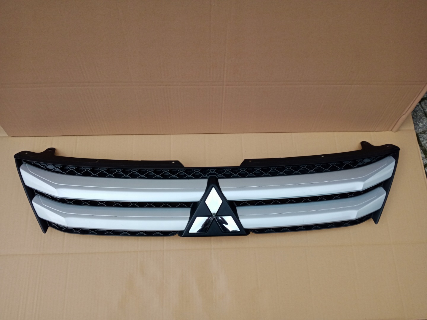 Mitsubishi Eclipse Cross GK0 Kühlergrill FRONTGRILL Kühlergitter 7450B048 - Thumbnail 1