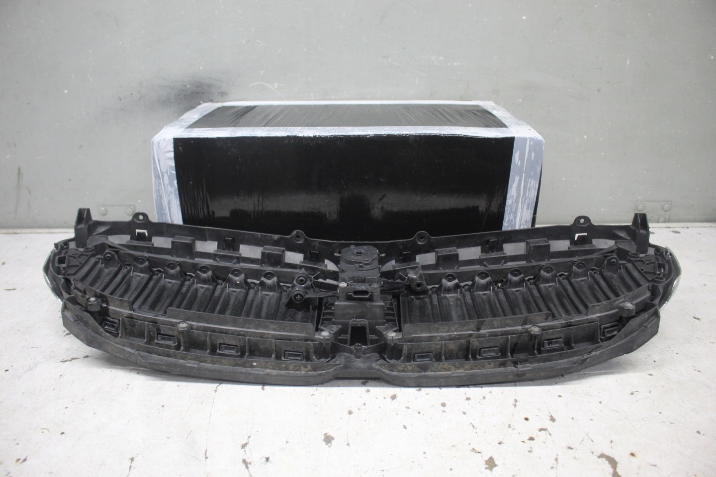 BMW 3 G21 Kühlergrill FRONTGRILL Kühlergitter 9465188 - Thumbnail 8