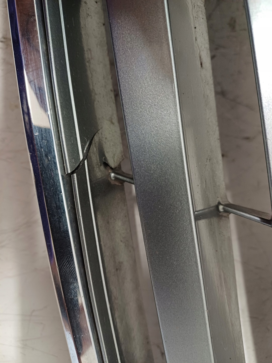 Toyota Avensis T25 Kühlergrill FRONTGRILL Kühlergitter 5310005110R - Thumbnail 6