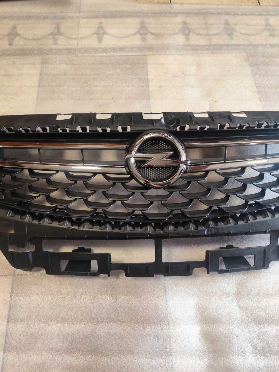 Opel Astra Kühlergrill FRONTGRILL Kühlergitter 13448088 - Thumbnail 3