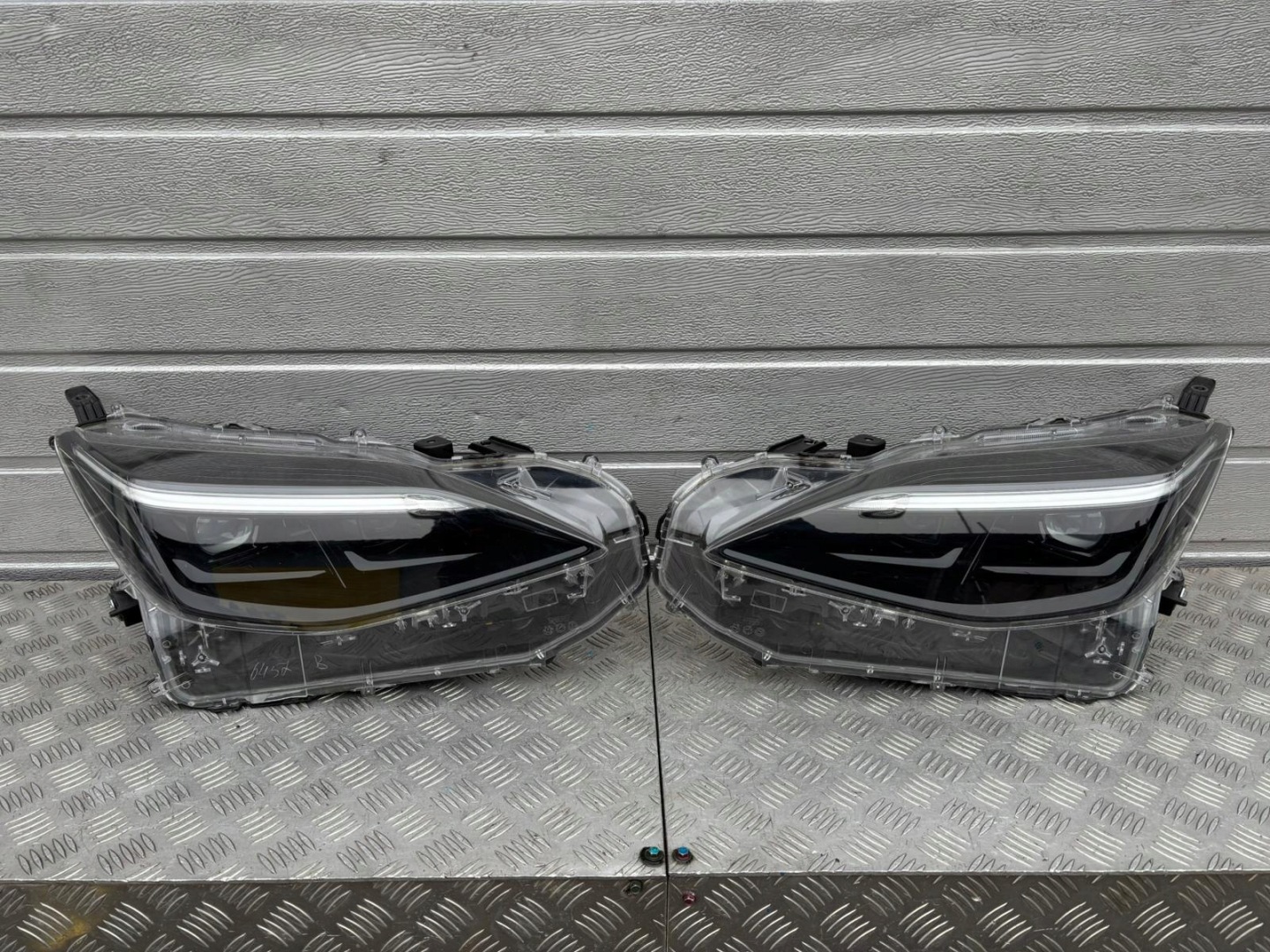 Frontscheinwerfer Toyota Yaris Cross XPB1F LED Links Scheinwerfer Headlight - Thumbnail 1