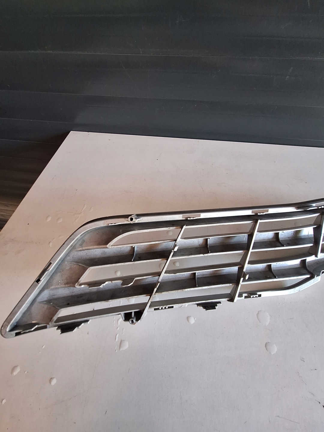 Toyota Verso AR2 Kühlergrill FRONTGRILL Kühlergitter 531110F070H - Thumbnail 6