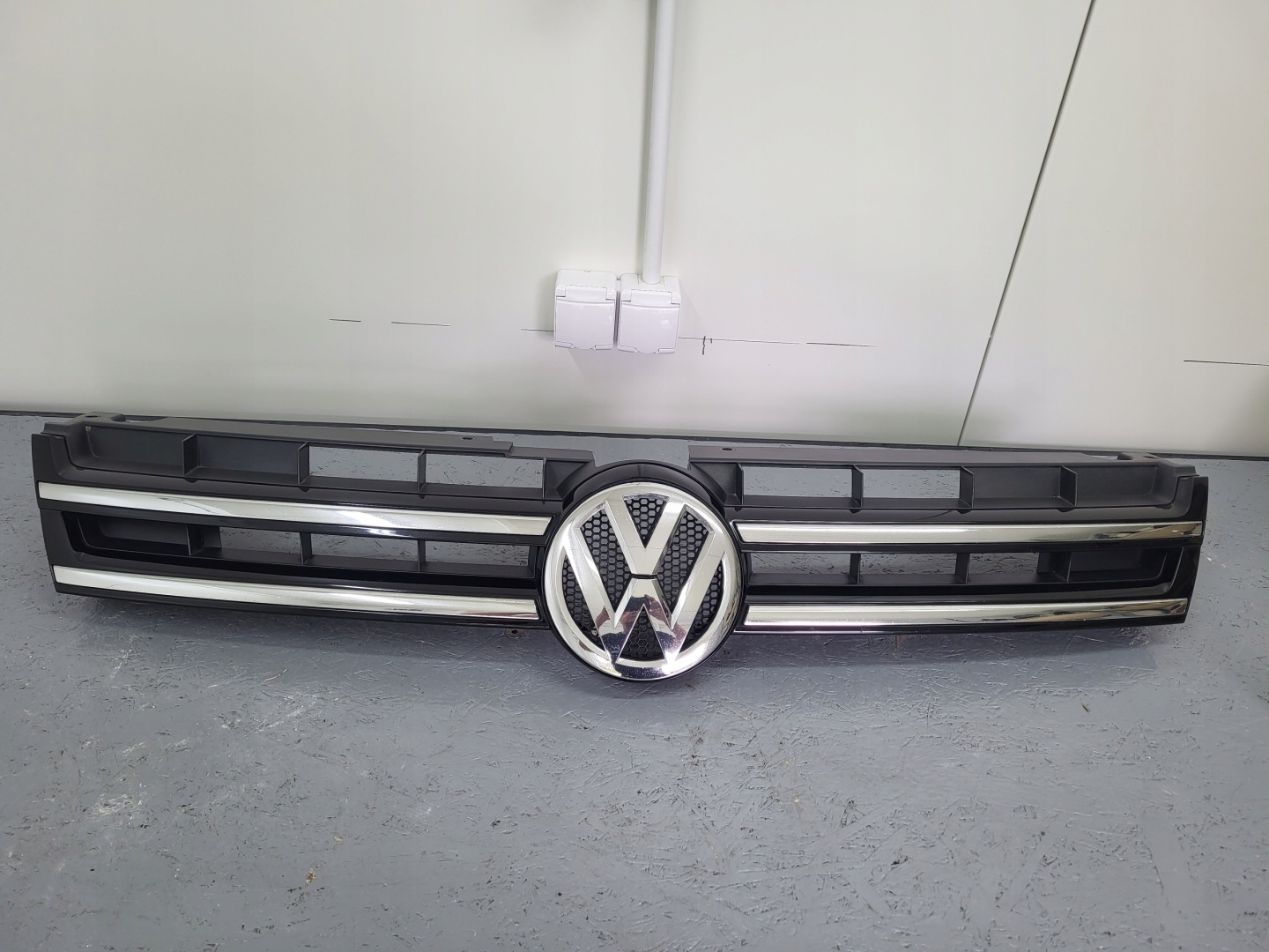 VW Touareg I Kühlergrill FRONTGRILL Kühlergitter 7P6853651C - Thumbnail 1