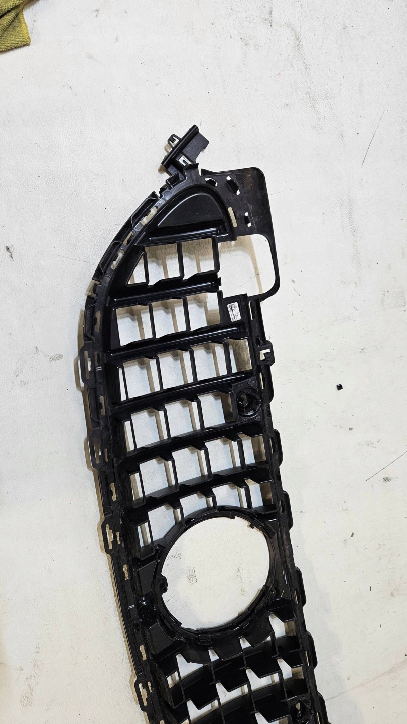 Mercedes-Benz C-Klasse W206 Kühlergrill FRONTGRILL Kühlergitter A2068883300 - Thumbnail 8