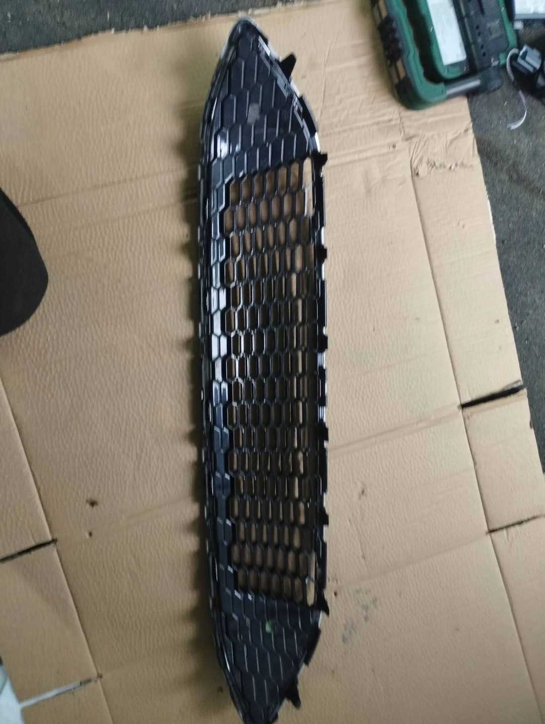 Ford Focus III Mk3 Kühlergrill FRONTGRILL Kühlergitter - Thumbnail 2