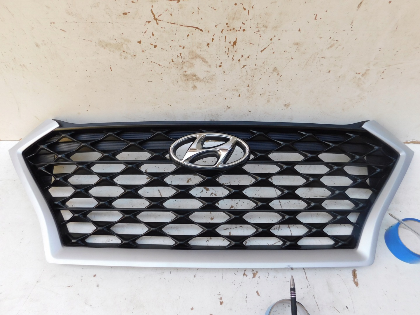Hyundai Tucson NX4E Kühlergrill FRONTGRILL Kühlergitter 86351D7500 - Thumbnail 1