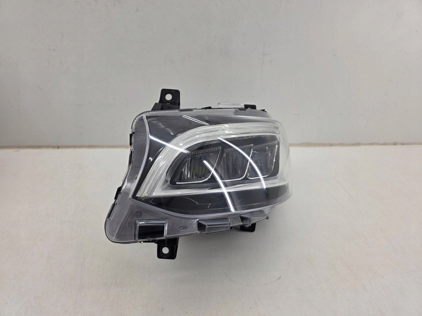Frontscheinwerfer Mercedes-Benz Sprinter W910 A9109069900 LED Links Headlight - Thumbnail 1
