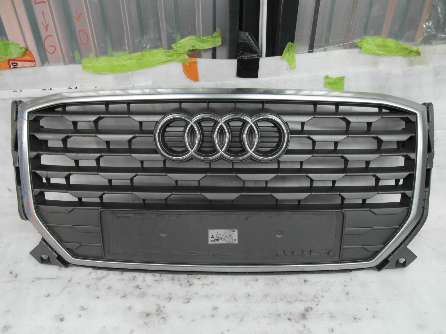 Audi Q2 Kühlergrill FRONTGRILL Kühlergitter - Thumbnail 1
