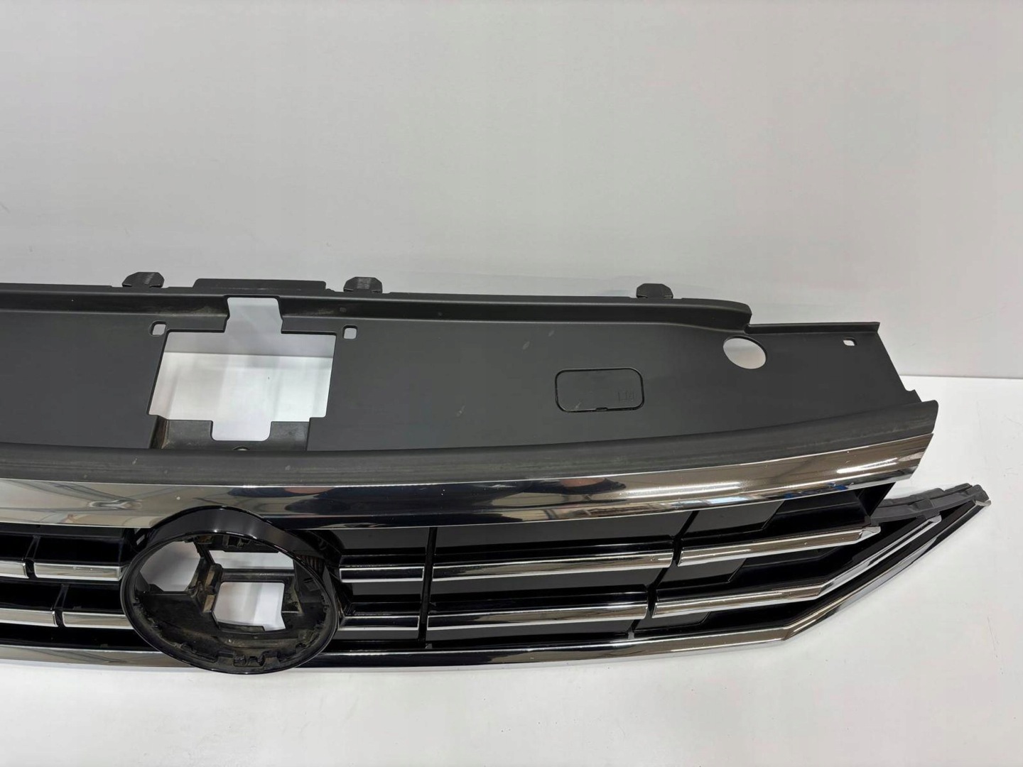 VW Passat B8 Kühlergrill FRONTGRILL Kühlergitter 3G0853653PM - Thumbnail 8