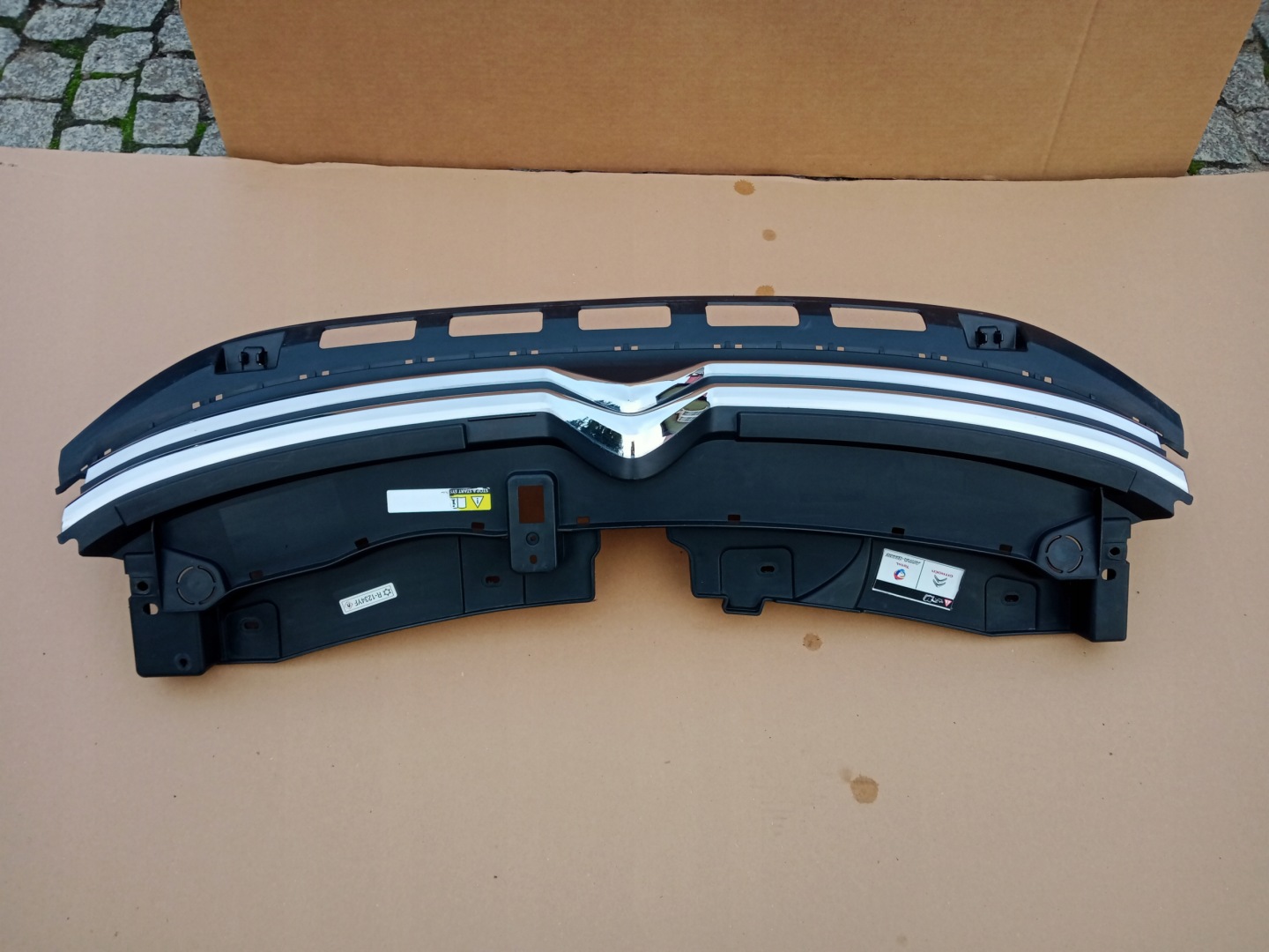 Citroen C3 Kühlergrill FRONTGRILL Kühlergitter 9812063477OE - Thumbnail 4