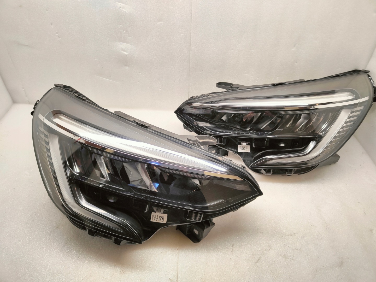 Frontscheinwerfer Renault Clio X98 260606305R LED Links Scheinwerfer Headlight - Thumbnail 1