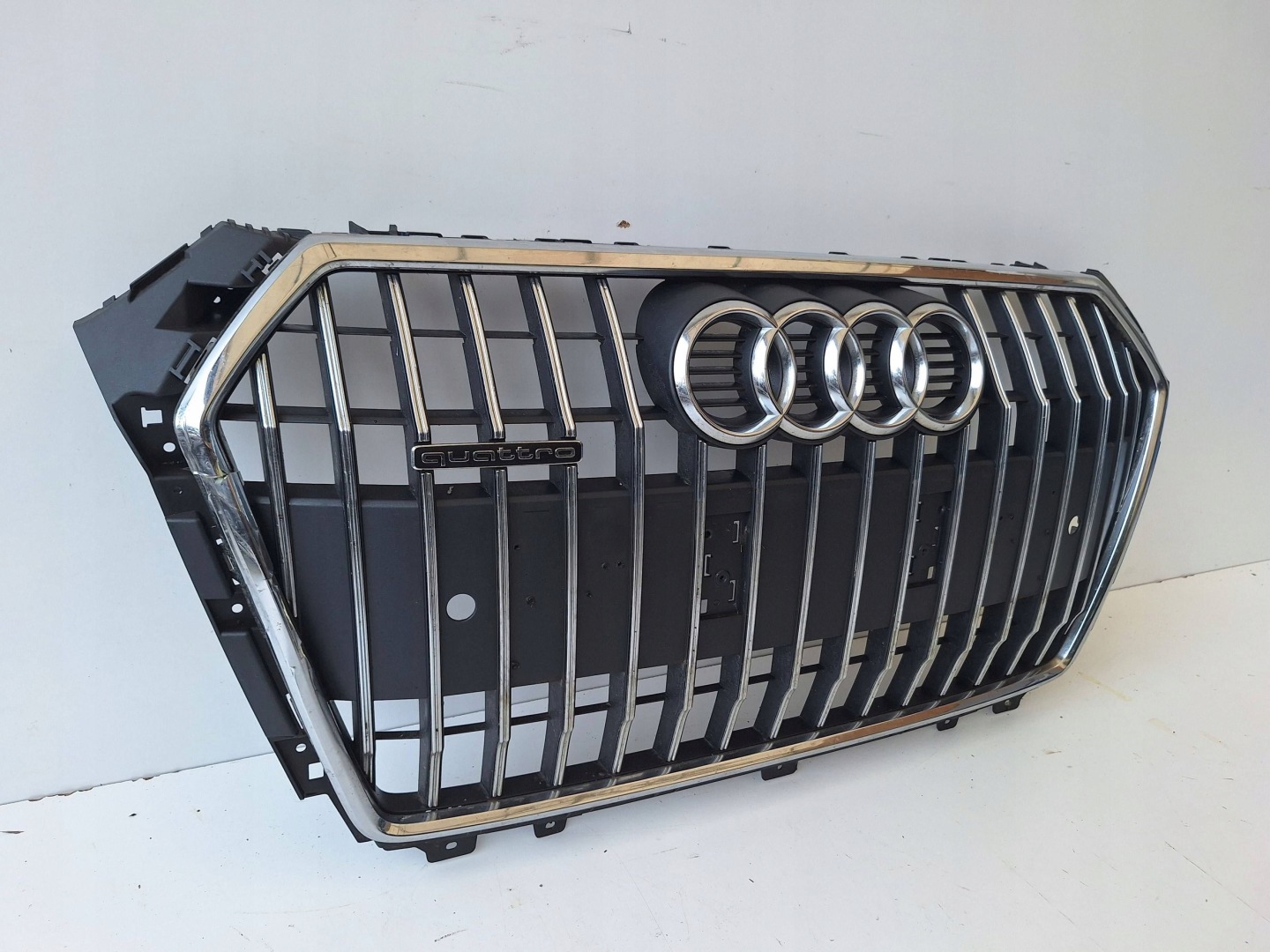 Audi A4 B9 Kühlergrill FRONTGRILL Kühlergitter 8W0853651 - Thumbnail 3