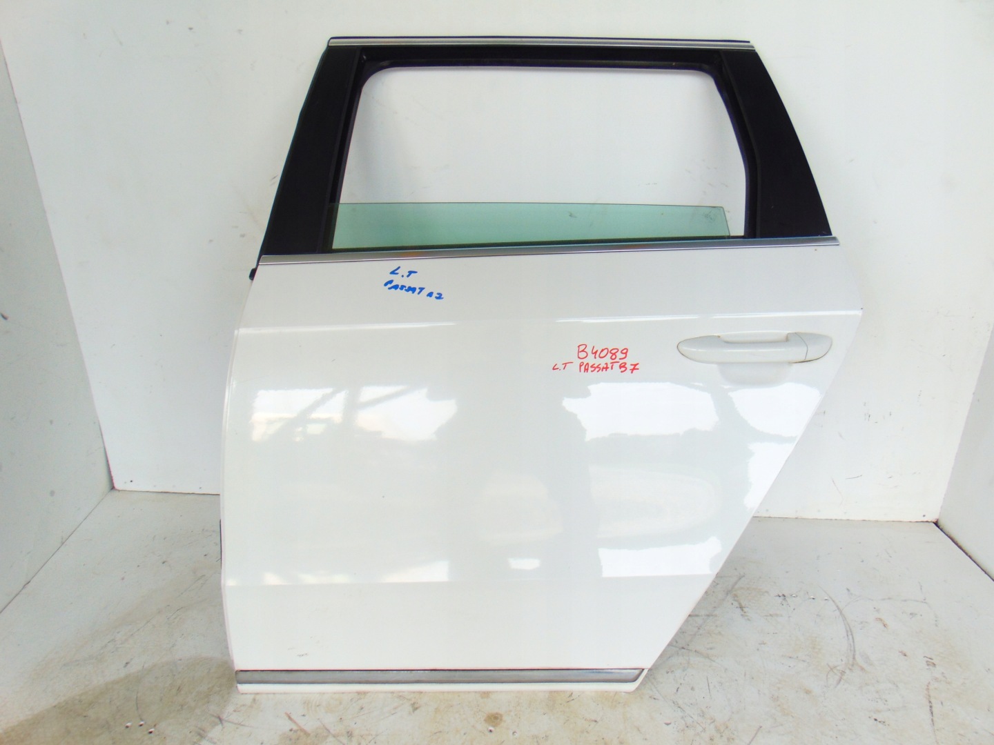 VW Passat B7 Tür Hinten Links Kombi Door Porta Porte - Thumbnail 1