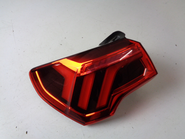 Audi Q3 Rückleuchte 83A945091 Rearlamp - Thumbnail 2