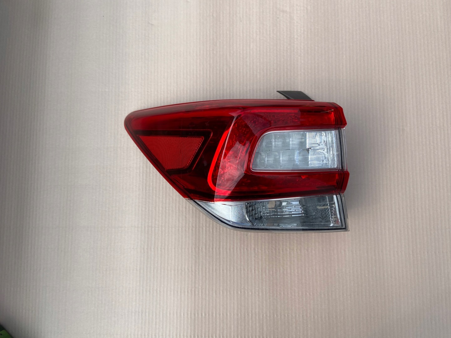 Subaru XV G5 Rückleuchte 84201FL051 Rearlamp - Thumbnail 1