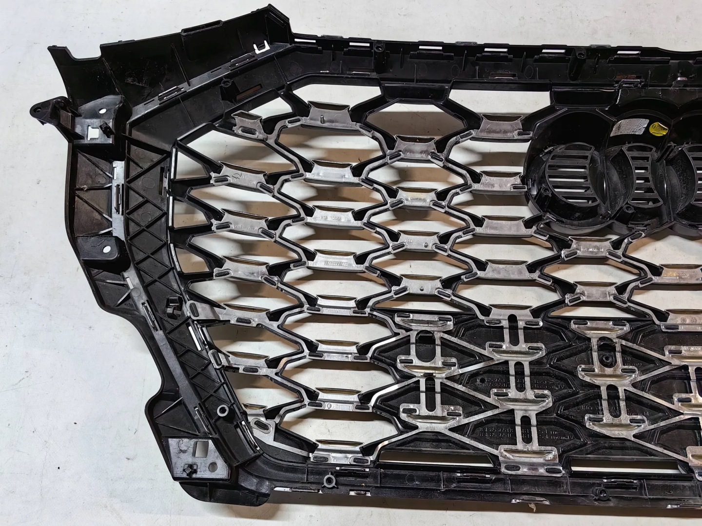 Audi Q3 Kühlergrill FRONTGRILL Kühlergitter 83F853651 - Thumbnail 8